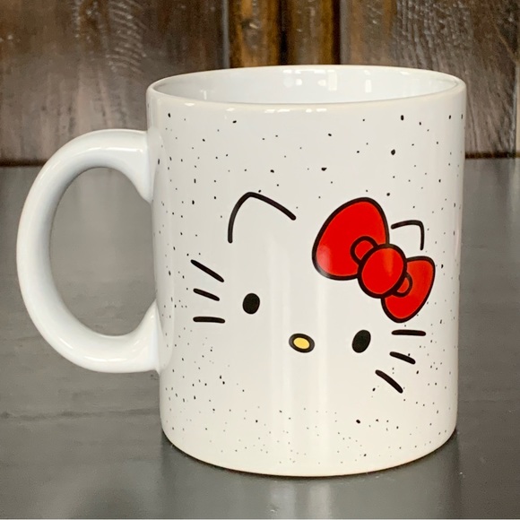 Hello Kitty White with Black Speckle 20oz Ceramic Mug - Picture 5 of 8